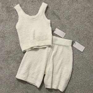 White/ cream fuzzy lounge set/ PJ set! Size small